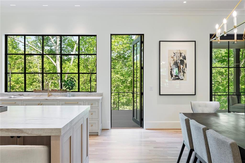 3290 Dunlop Court NE