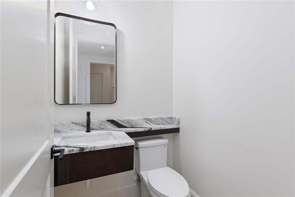 3290 Dunlop Court NE