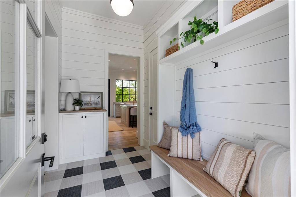 3290 Dunlop Court NE