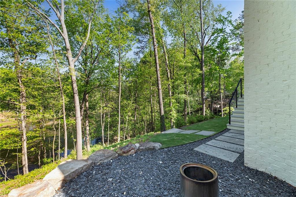 3290 Dunlop Court NE