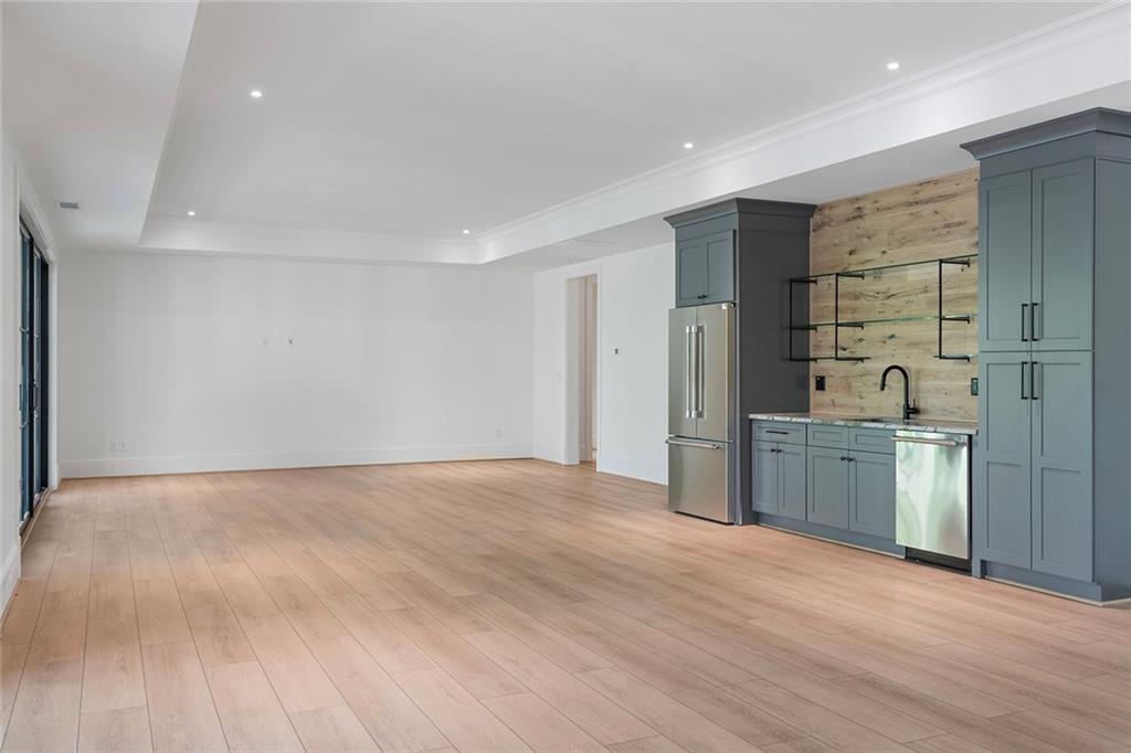 3290 Dunlop Court NE