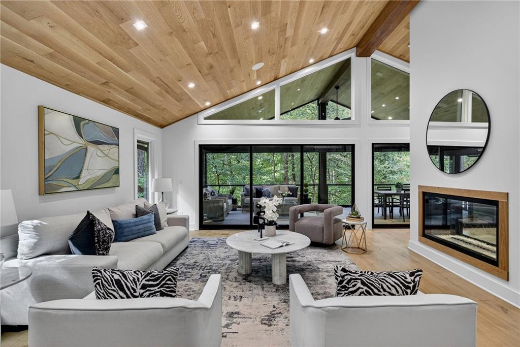 585 Amberidge Trail
