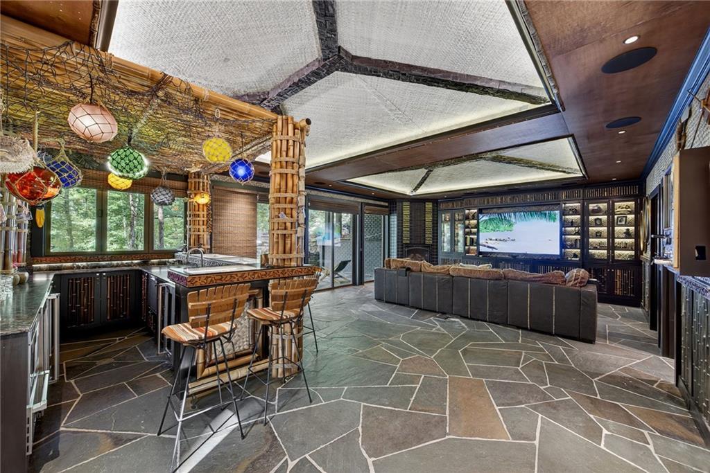 585 Amberidge Trail