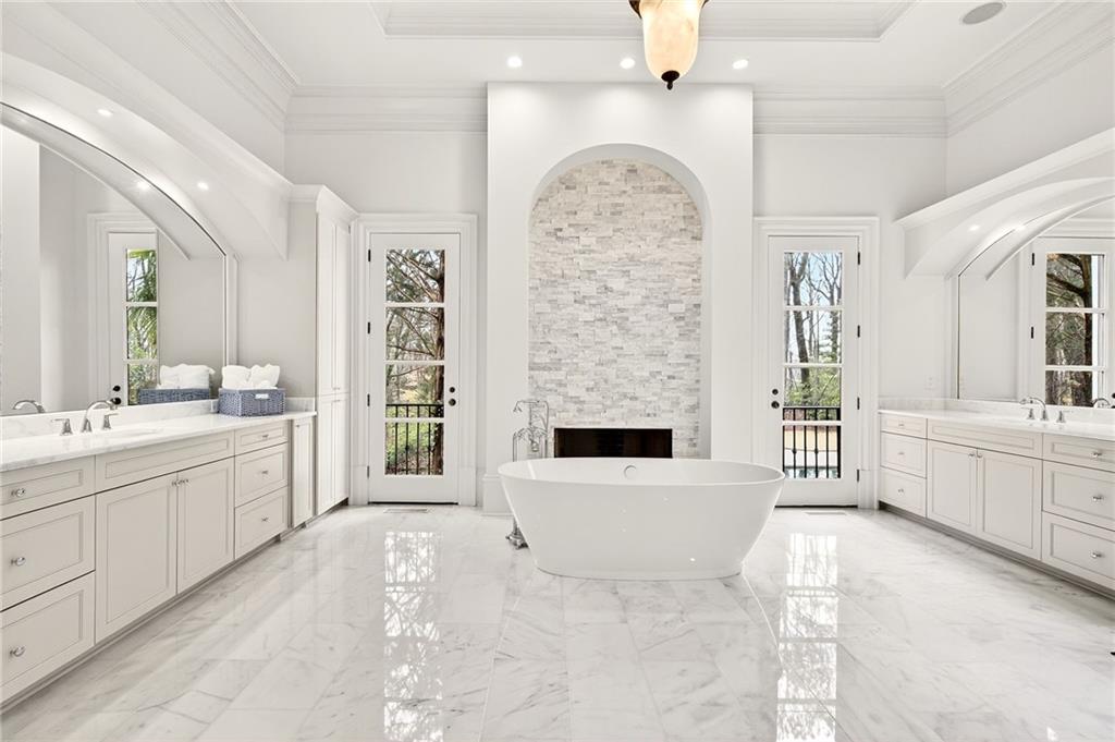 1240 Mount Paran Road NW