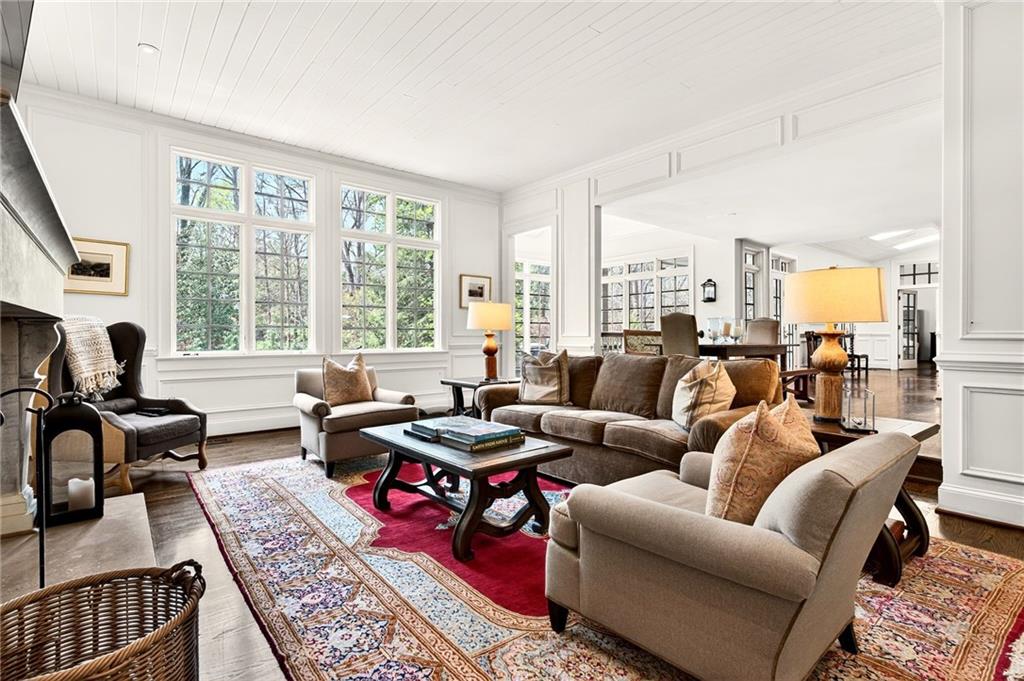 3814 Vermont Road NE