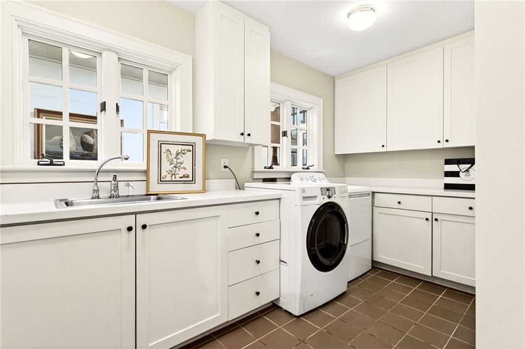 3814 Vermont Road NE