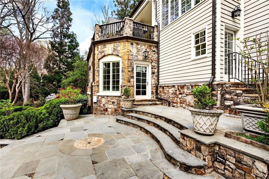 3814 Vermont Road NE