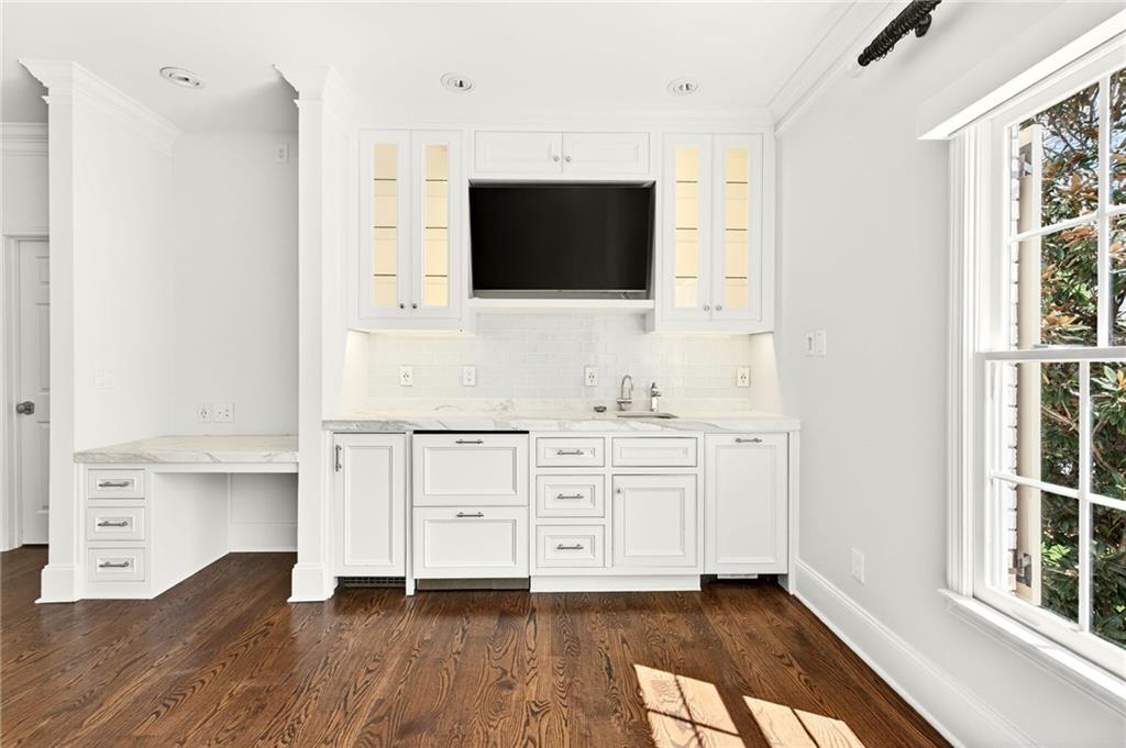 111 Habersham Valley Road NW