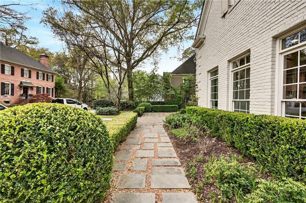 111 Habersham Valley Road NW