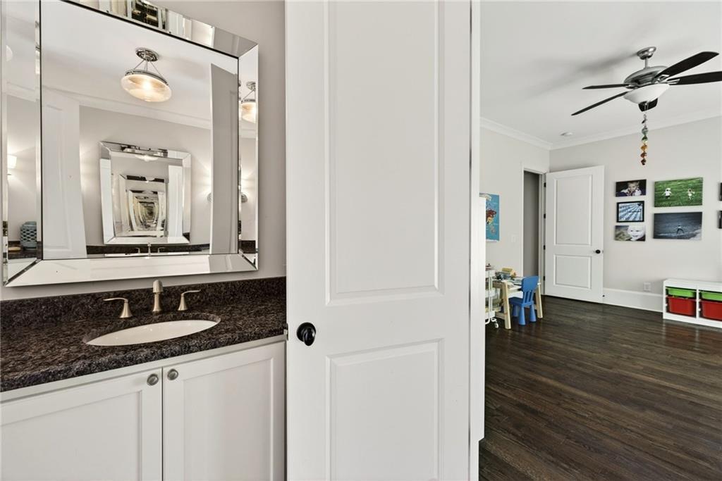 1116 Dawn View Lane NW