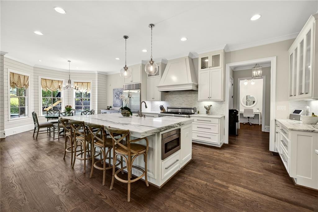 1116 Dawn View Lane NW