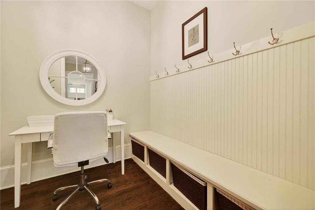 1116 Dawn View Lane NW