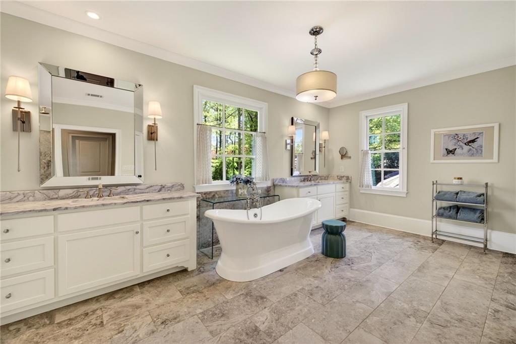 1116 Dawn View Lane NW