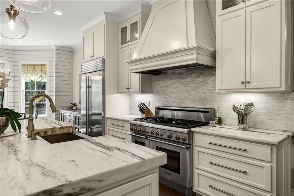 1116 Dawn View Lane NW