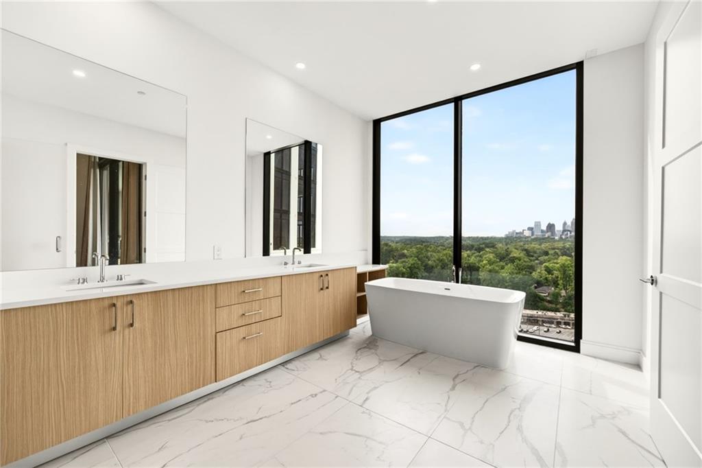 2425 Peachtree Road NE Unit 1504