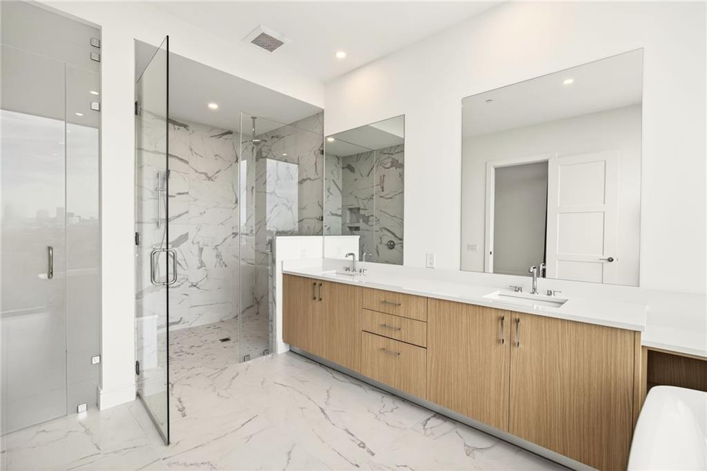 2425 Peachtree Road NE Unit 1504