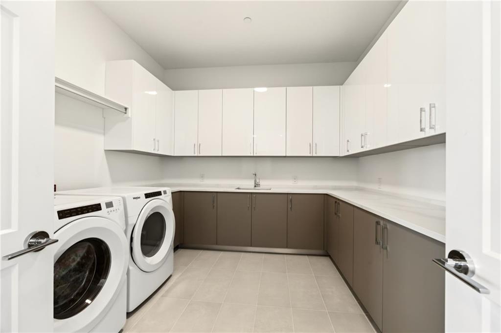 2425 Peachtree Road NE Unit 1504