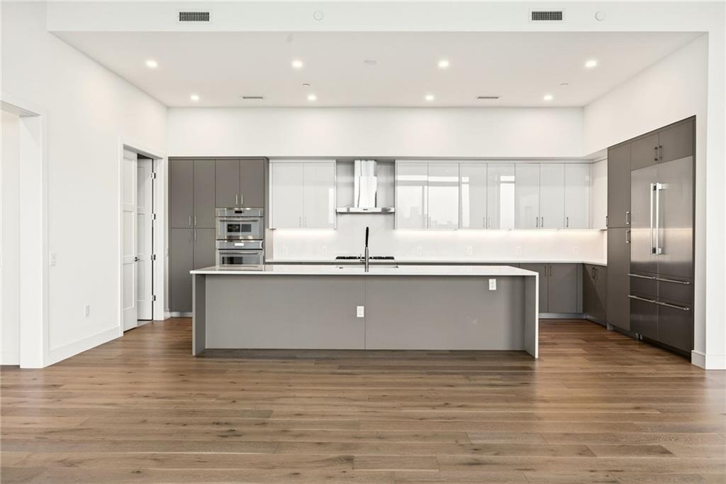 2425 Peachtree Road NE Unit 1504