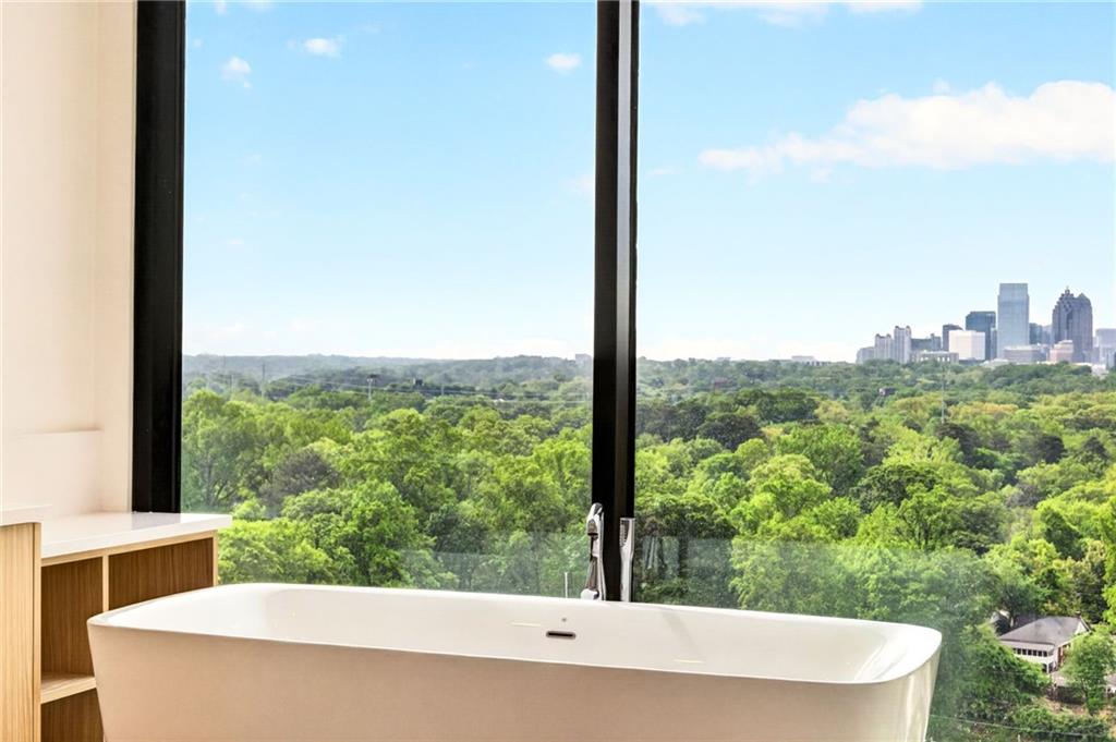 2425 Peachtree Road NE Unit 1504