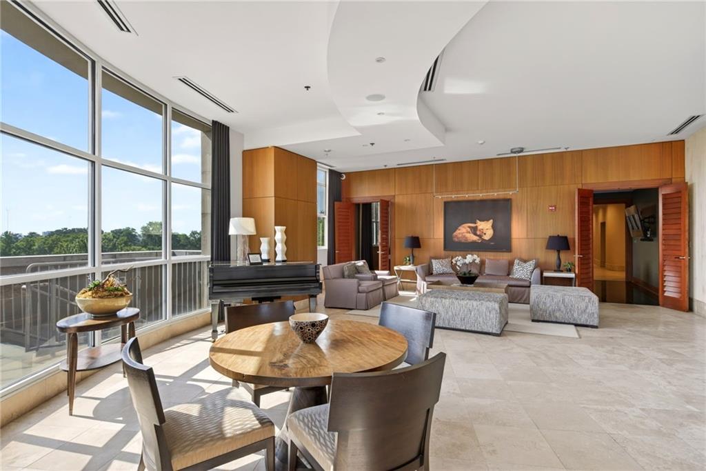 2881 Peachtree Road NE Unit 1102