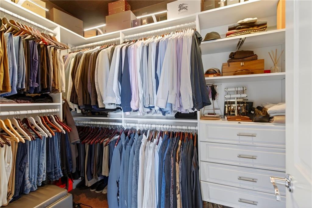 2881 Peachtree Road NE Unit 1102
