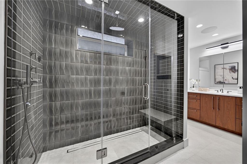 585 Amberidge Trail