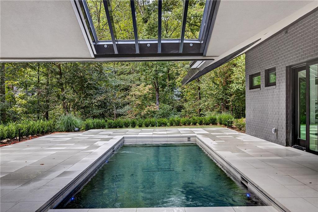 585 Amberidge Trail