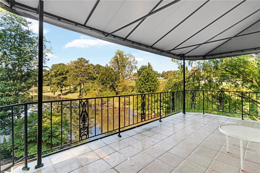 550 Atlanta Country Club Drive SE