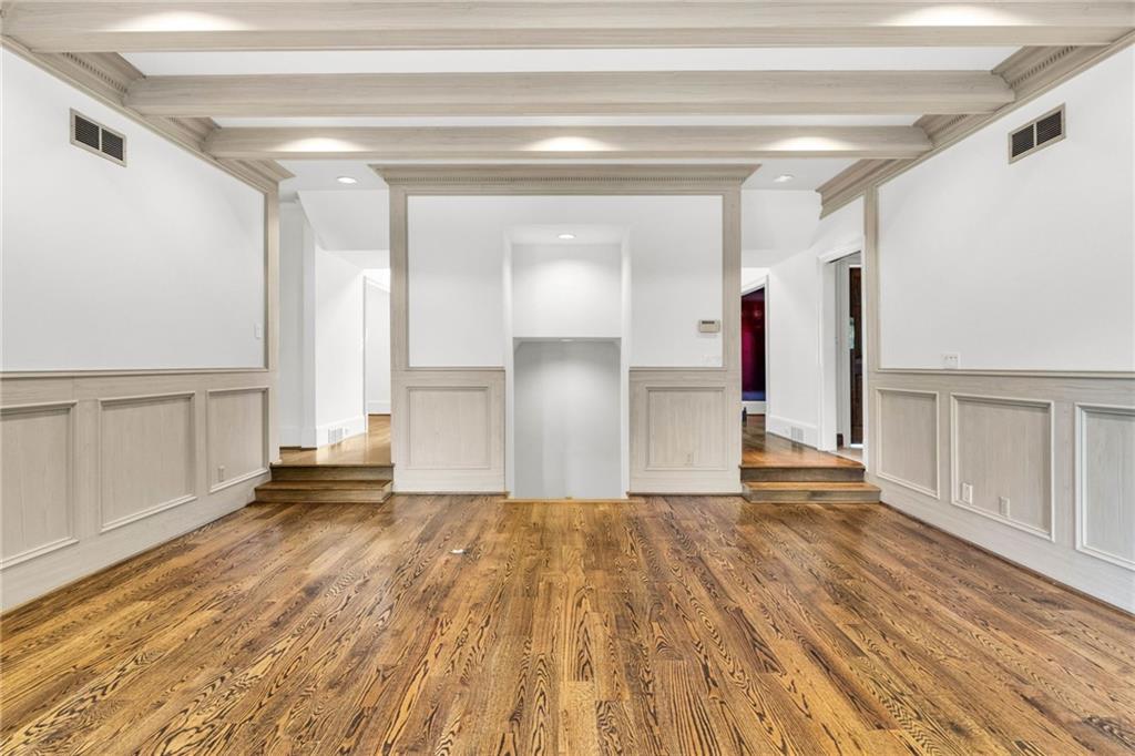 550 Atlanta Country Club Drive SE