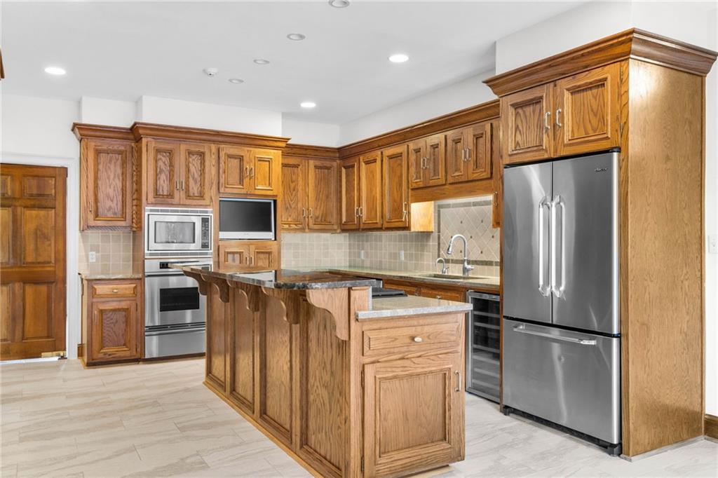 550 Atlanta Country Club Drive SE