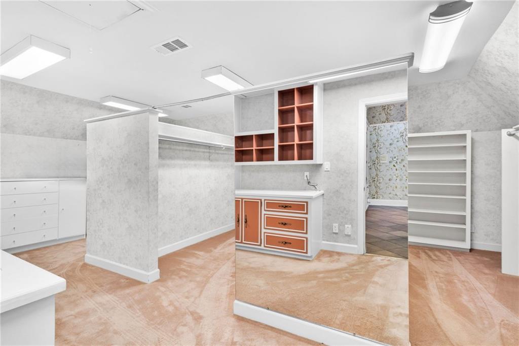 550 Atlanta Country Club Drive SE