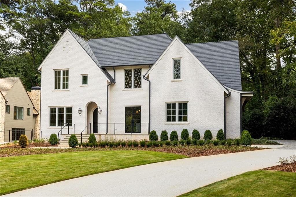1347 W Wesley Road NW