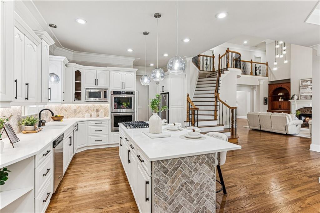 630 Greenview Terrace