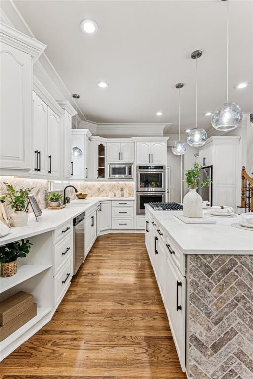 630 Greenview Terrace