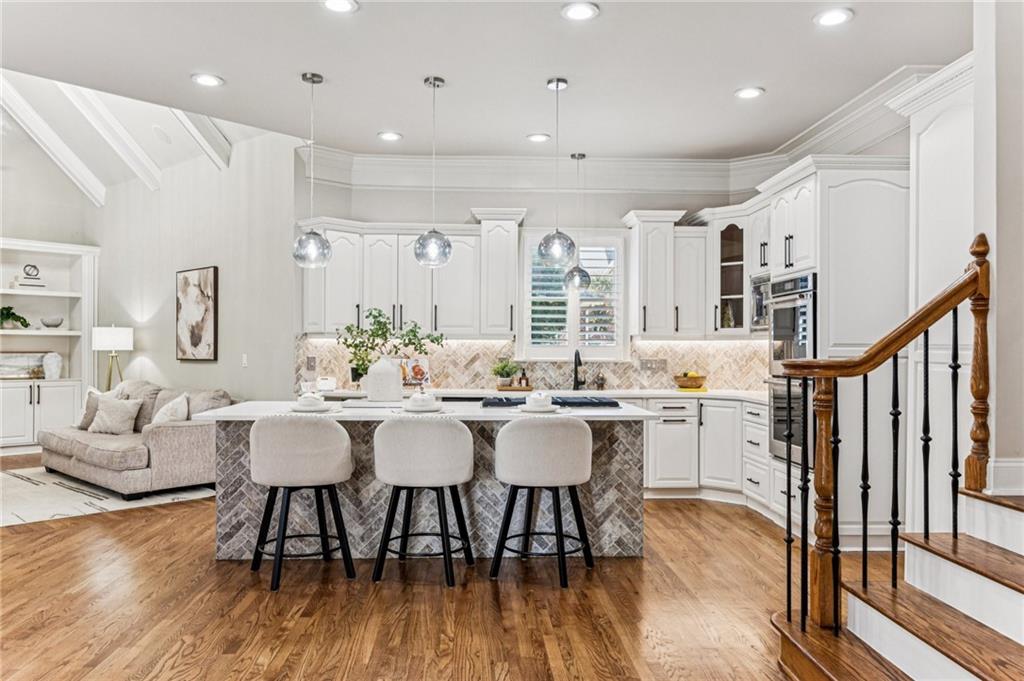 630 Greenview Terrace