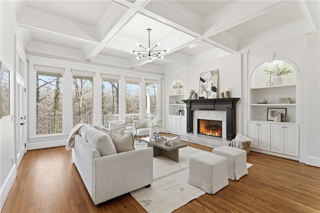 650 Greenview Terrace