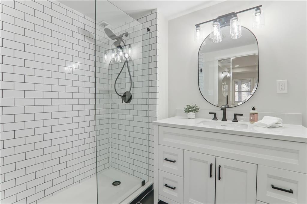 650 Greenview Terrace