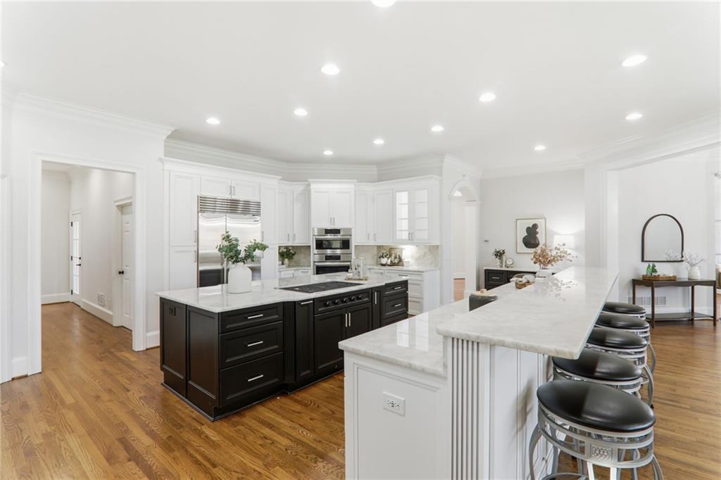 650 Greenview Terrace