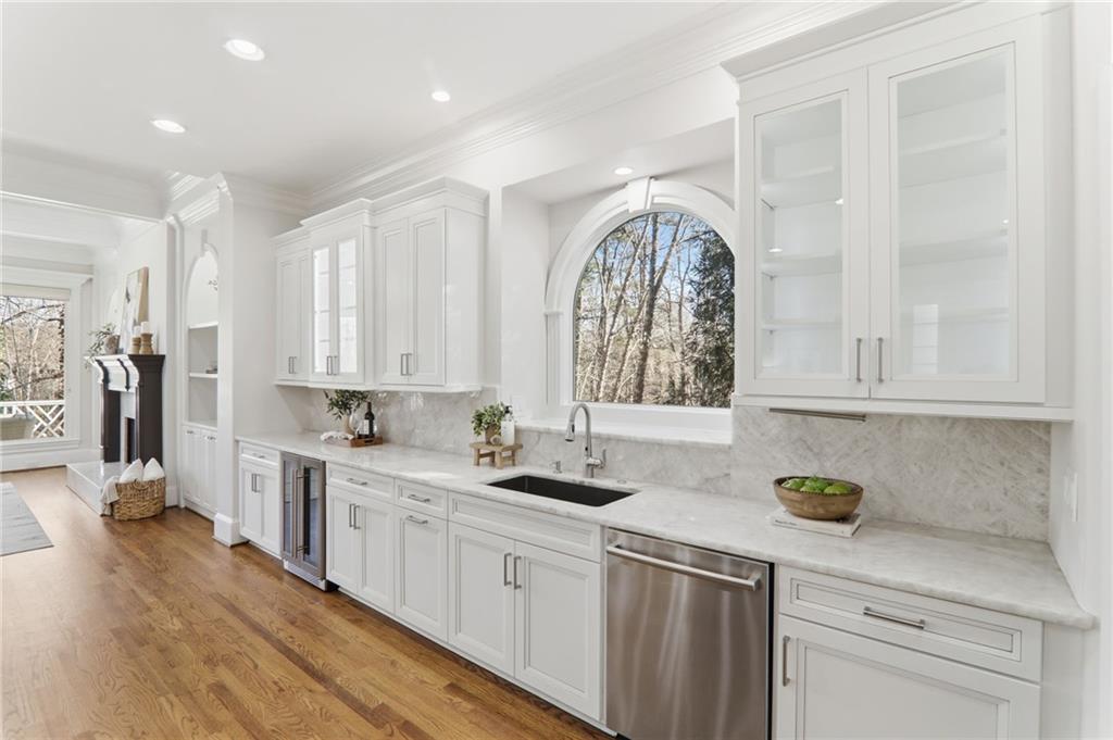 650 Greenview Terrace