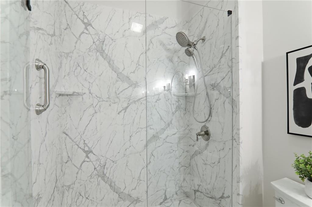 650 Greenview Terrace