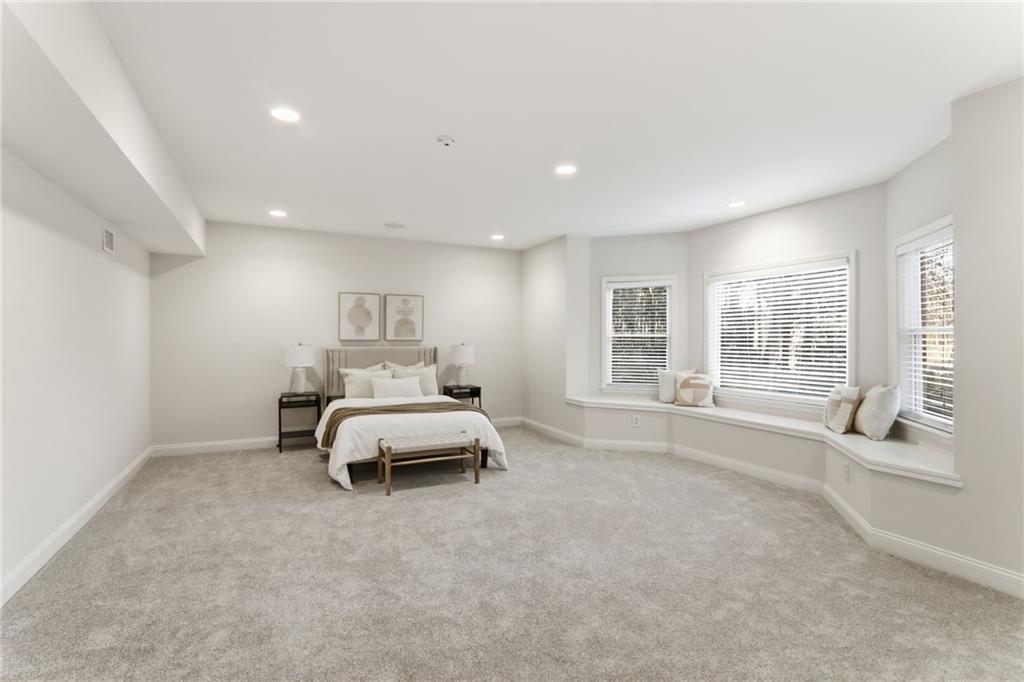 650 Greenview Terrace