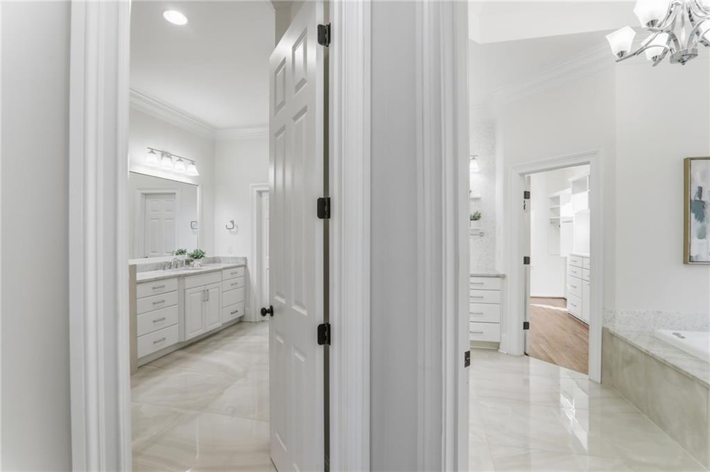 650 Greenview Terrace