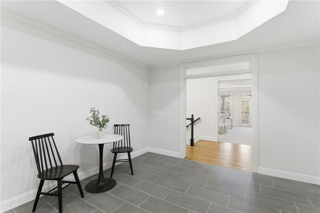 650 Greenview Terrace