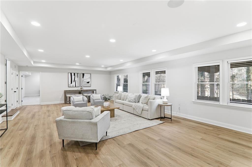 650 Greenview Terrace