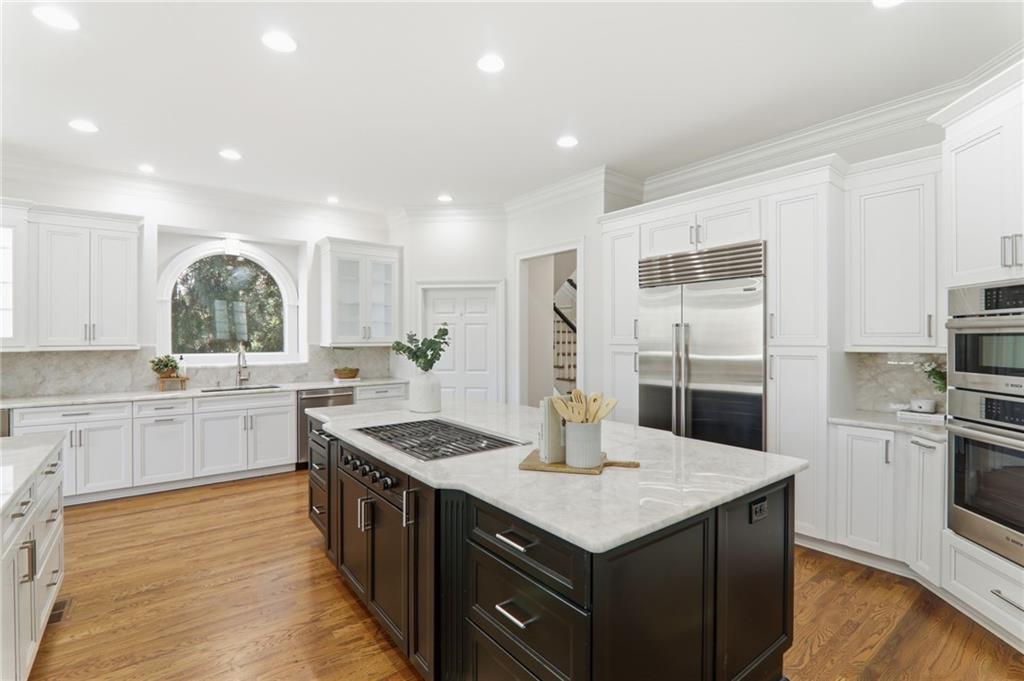 650 Greenview Terrace