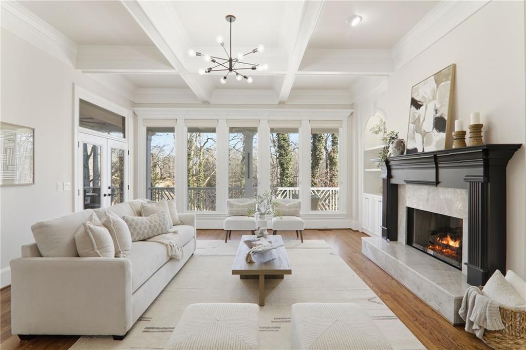 650 Greenview Terrace