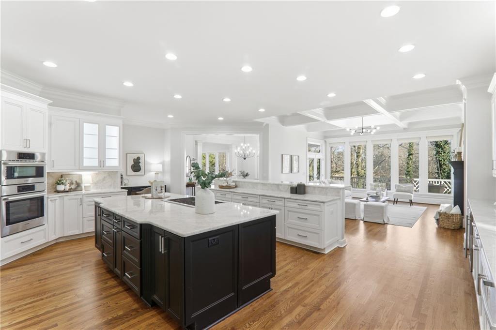 650 Greenview Terrace