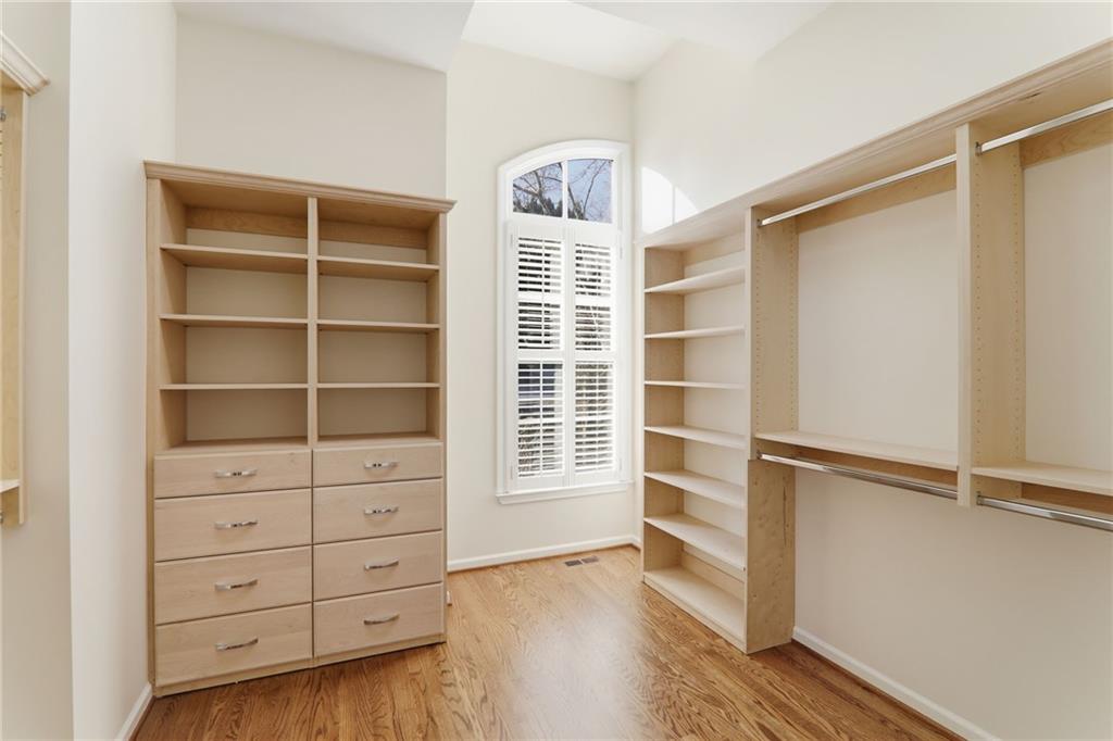 650 Greenview Terrace