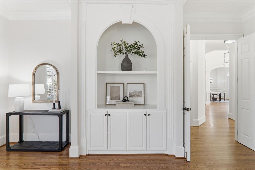 650 Greenview Terrace