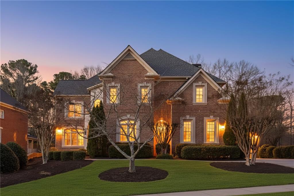 715 Crown Cove